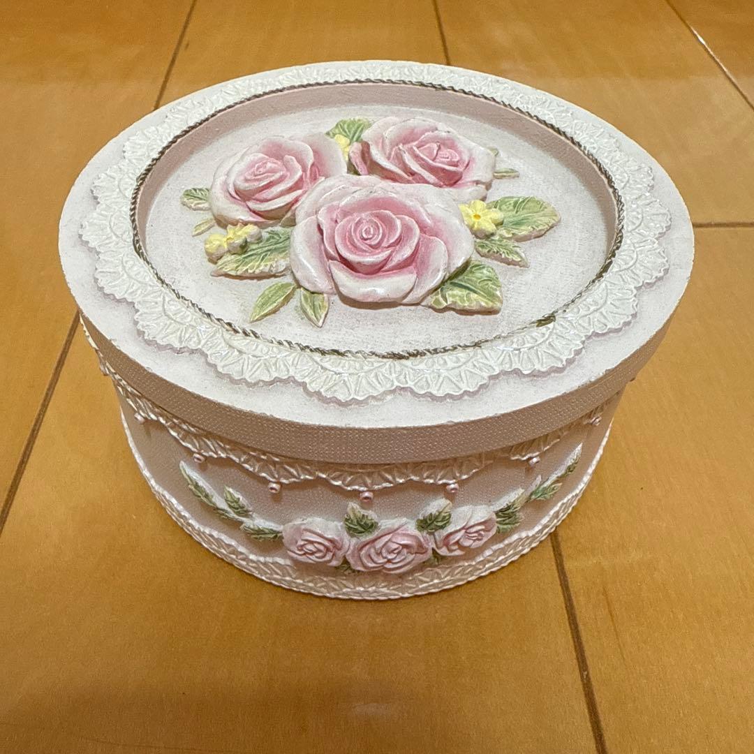 フランス購入 アンティーク雑貨 薔薇 バラ アクセサリーケース ピンク