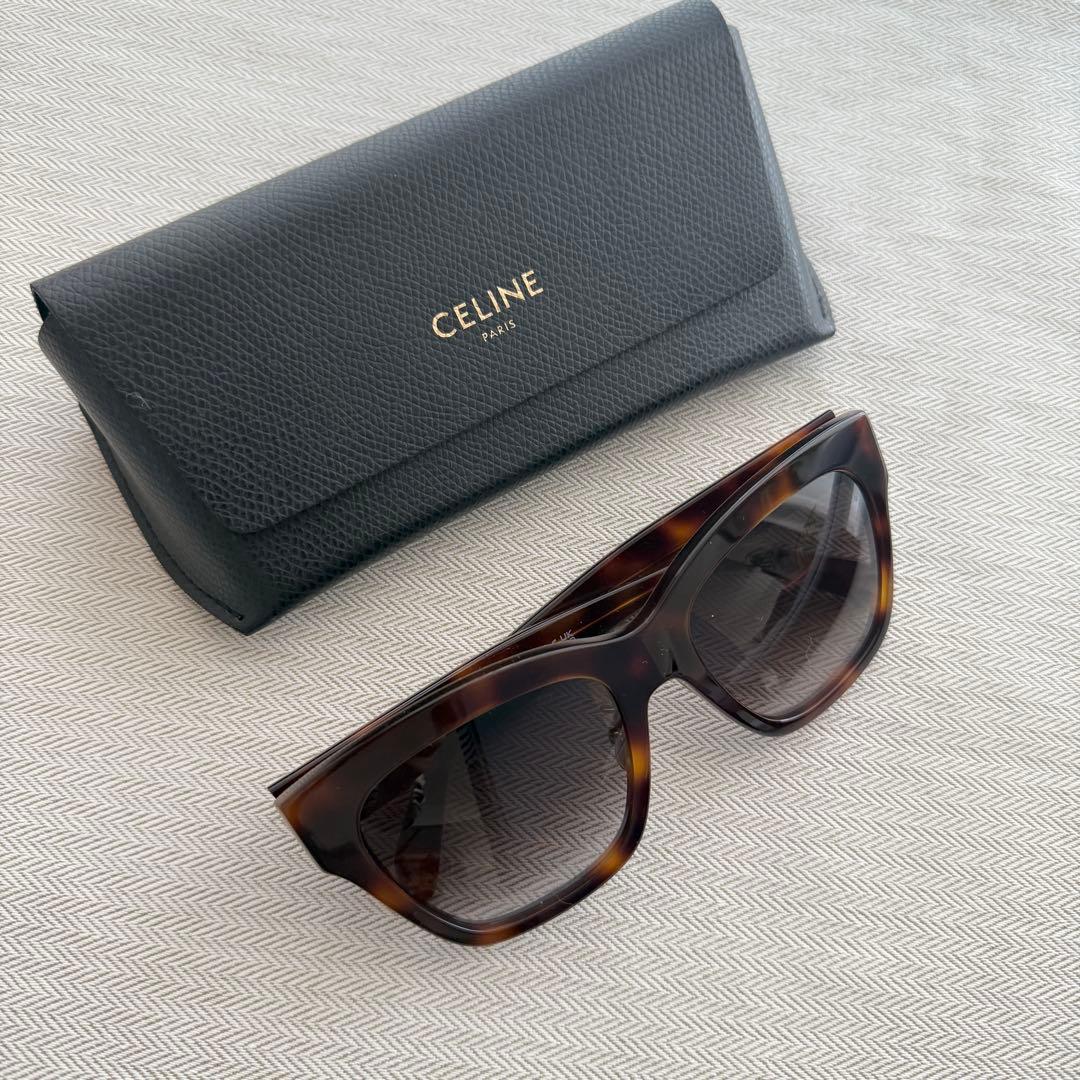 ほぼ未使用★CELINE★ブラウンサングラス ケース付き