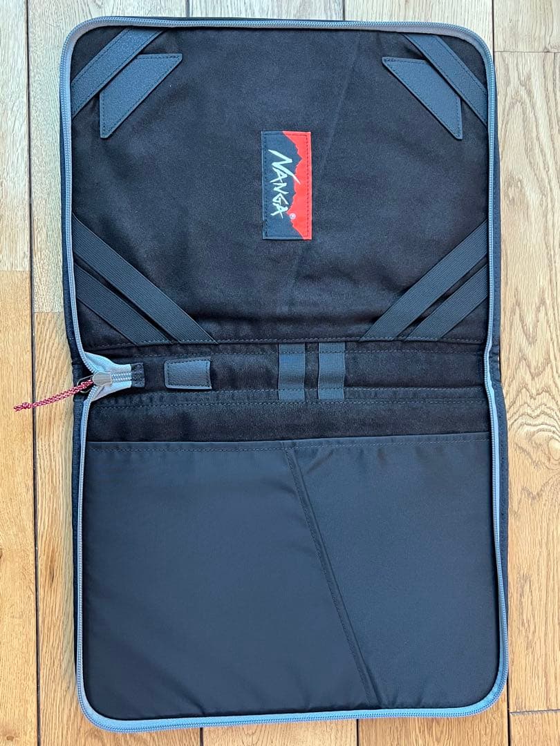 【新品】NANGA （ナンガ） PC・タブレットケース グレー F 新品未使用