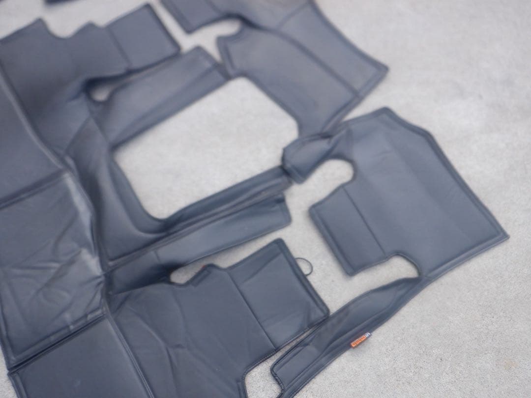 ユーアイビークル 200 ハイエース エンジンルームカバー エンジンカバーマット