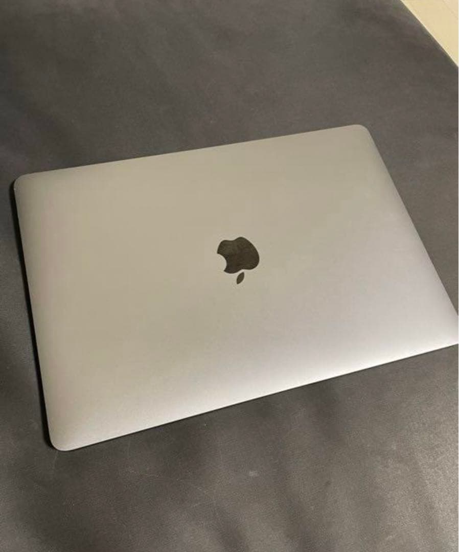 Apple MacBook pro 256GB 13インチ