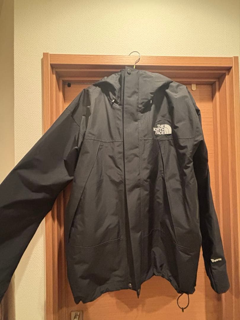 新品ノースフェイス　Mountain Jacket ブラック　XL