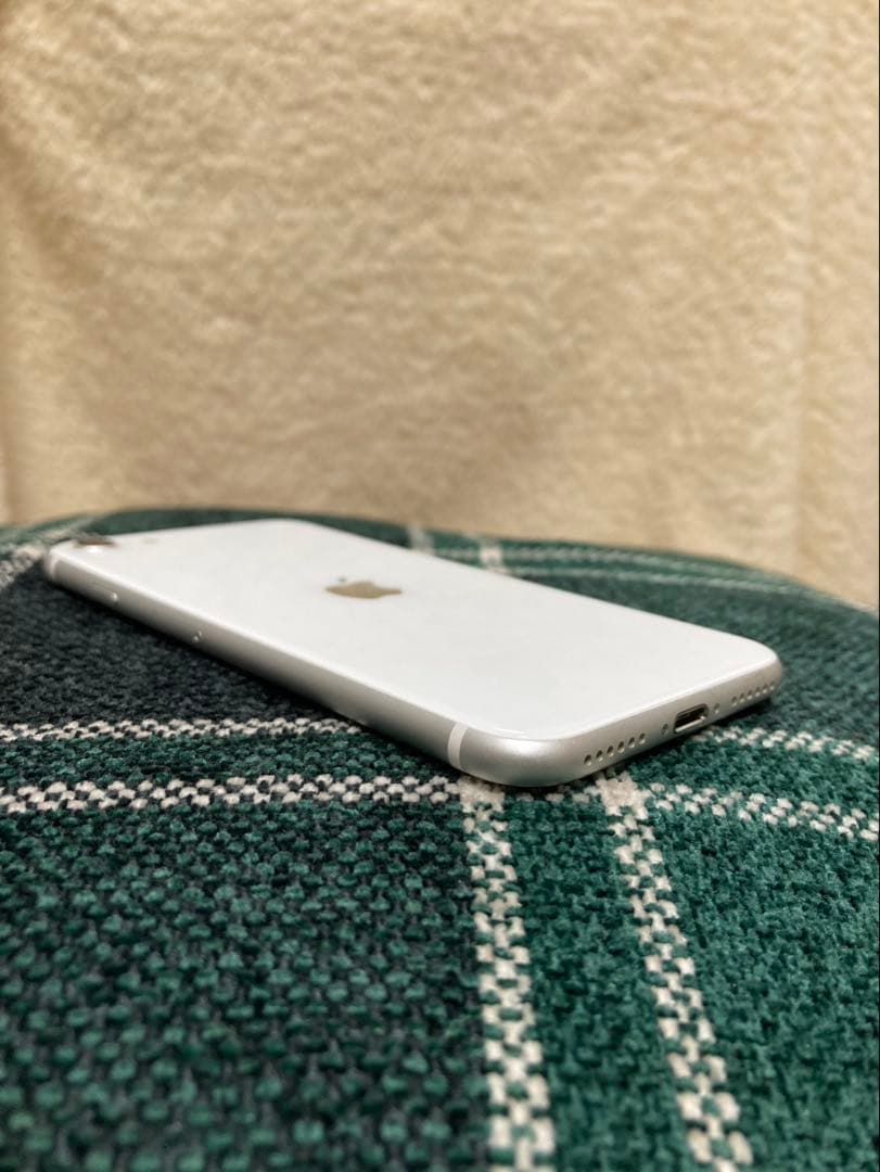 iPhone SE2 (第2世代)87% SIMフリー