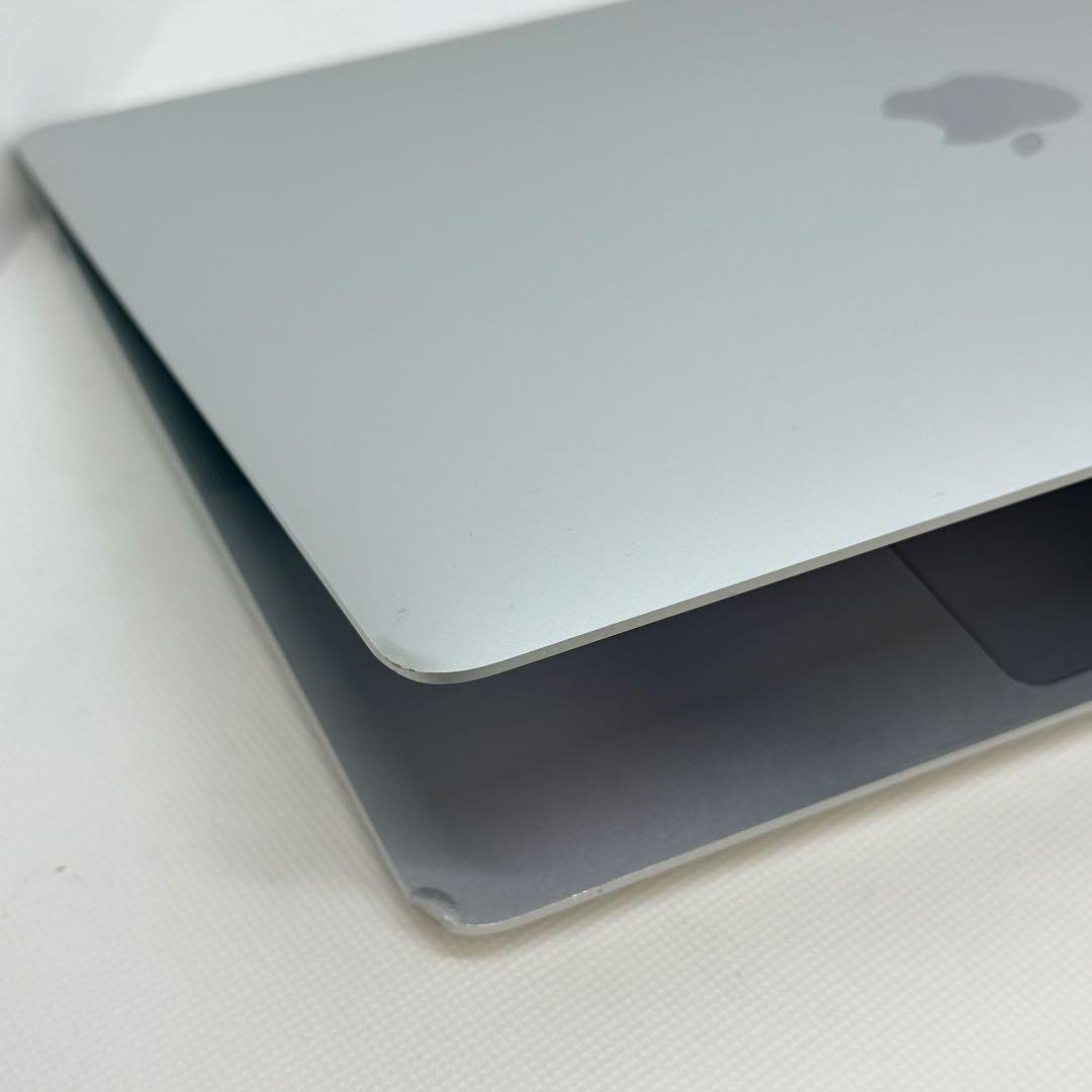 MacBook本体 MacBook Air M1 (A2337)16GB / 256GB