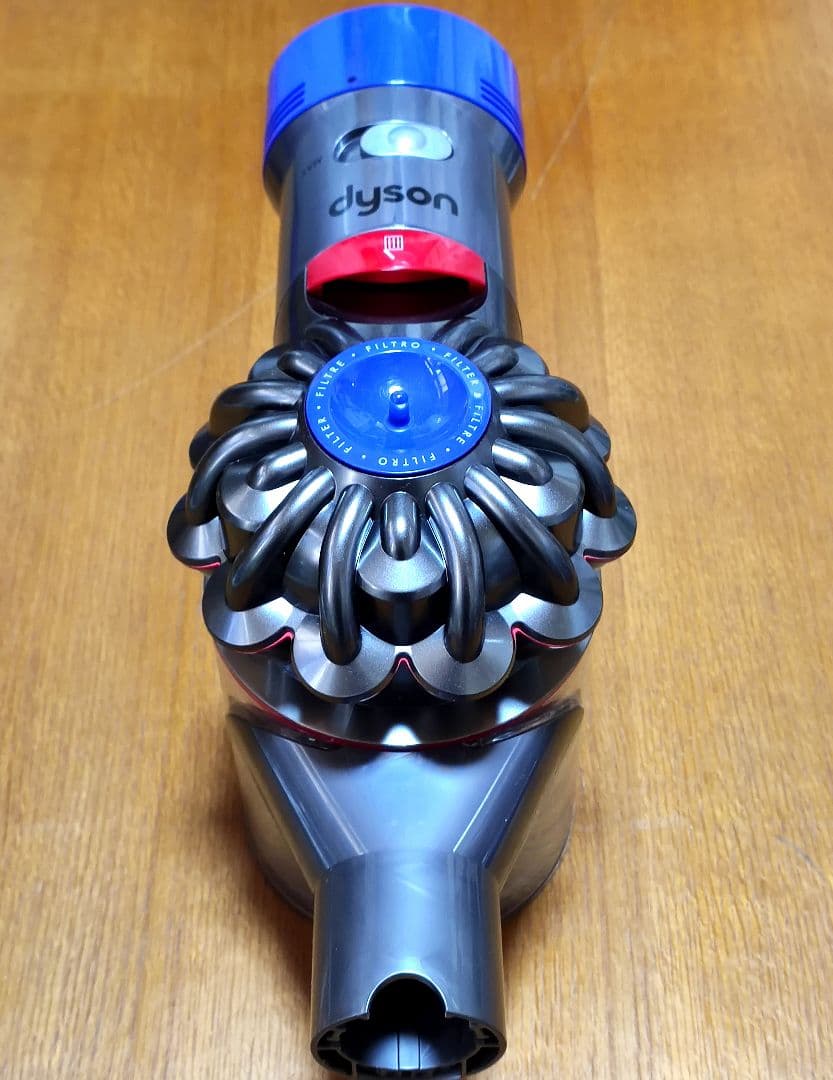 ダイソン SV11 掃除機　完全分解清掃済み 動作品　純正バッテリー３つセット