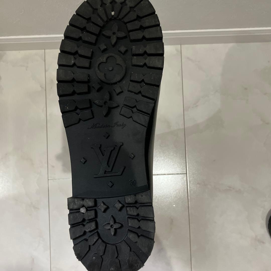 ルイヴィトン　ブラック ロゴ入り 長靴