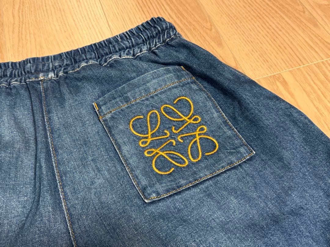 ロエベ アナグラム ジーンズ