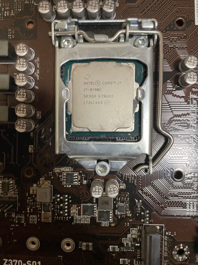 I7-8700とMSI Z370-S01 マザーボード ATX