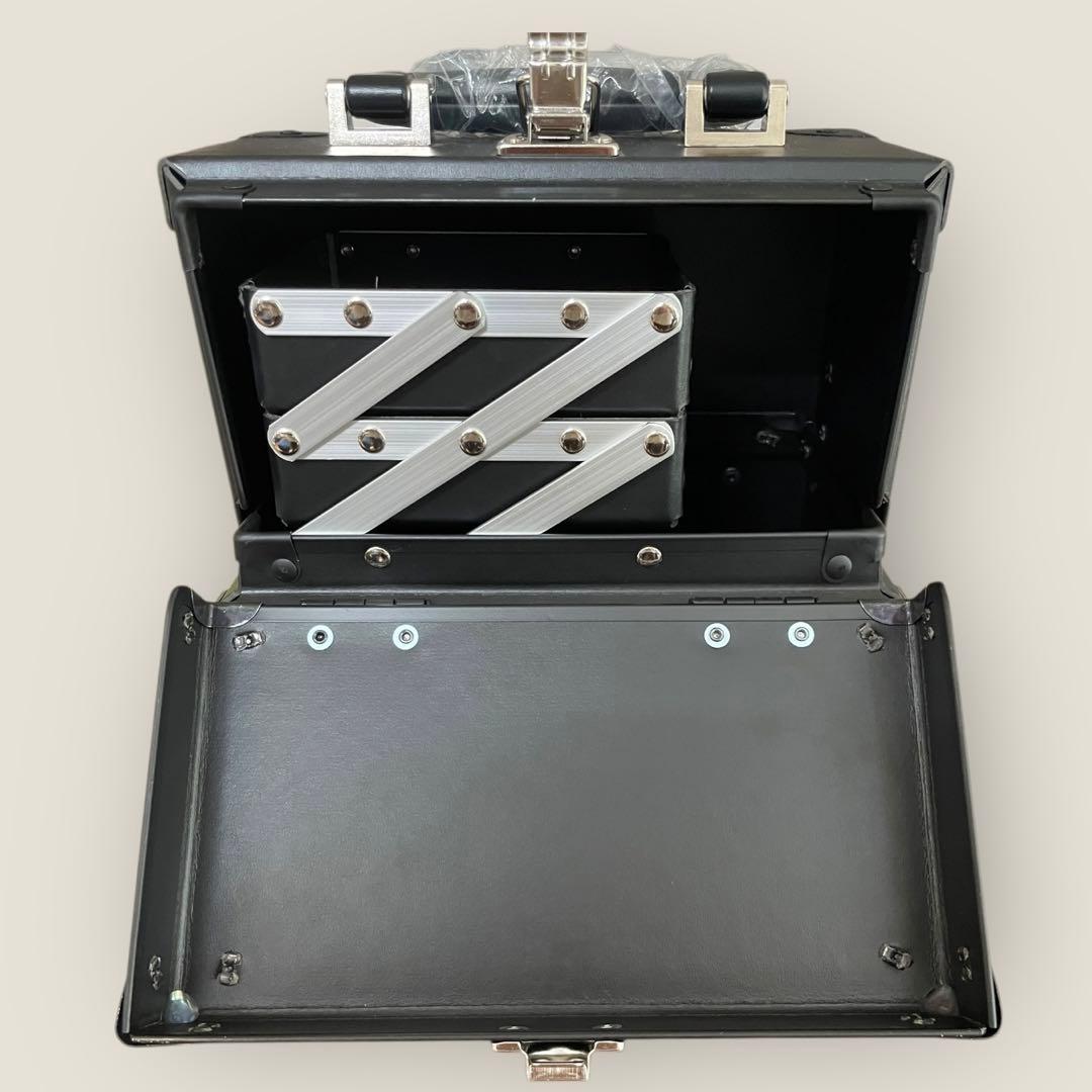 シュウ ウエムラ 美少女戦士セーラームーンEterna メイクアップボックス