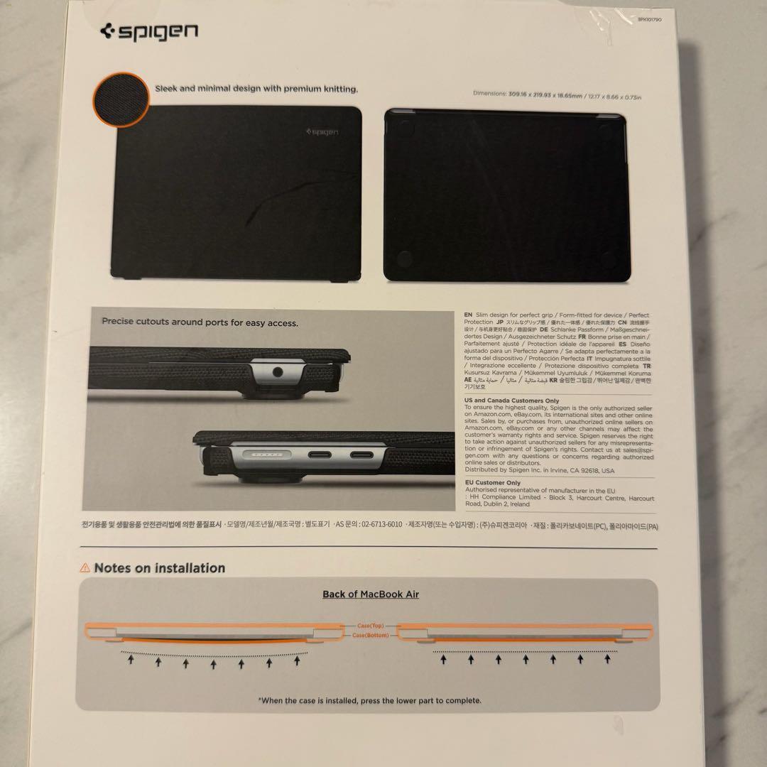 K04053　Spigen MacBook Airケース ACS05272