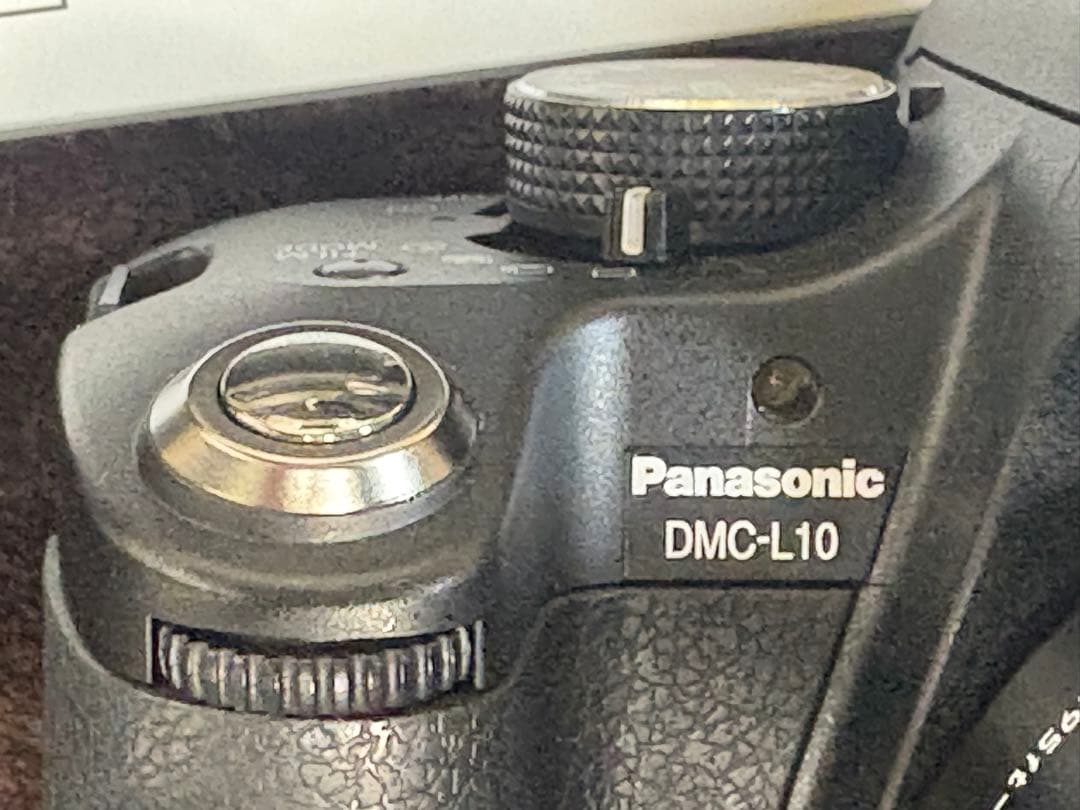 LUMIX DMC-L10レンズキット　中古美品　値下げしました！