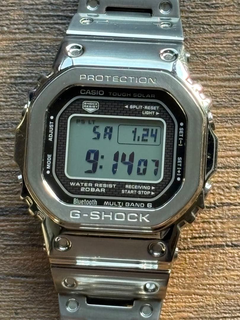 美品 G-SHOCK GMW-B5000D-1JF 電波ソーラー シルバー