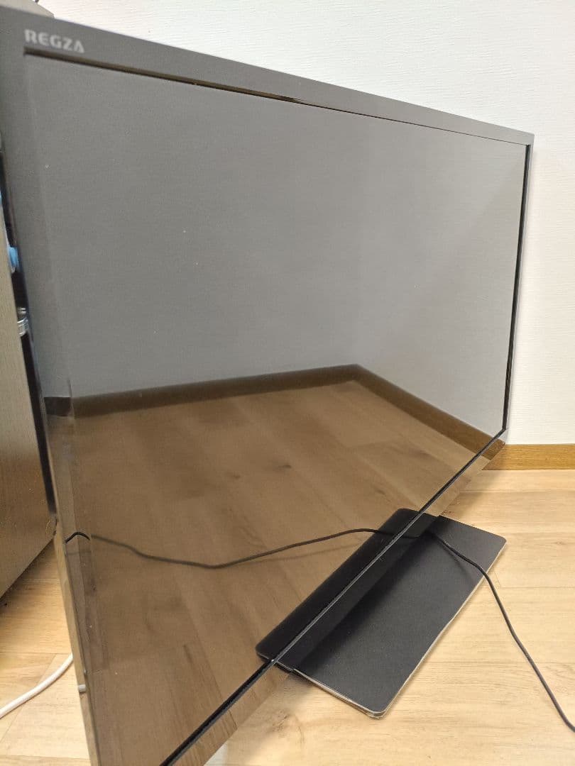 ☆美品☆32インチ　TOSHIBA REGZA 液晶テレビ　リモコン　電源コード