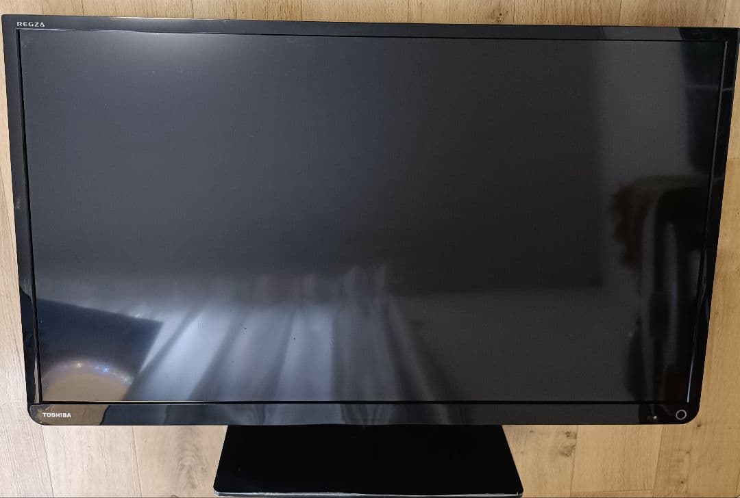 ☆美品☆32インチ　TOSHIBA REGZA 液晶テレビ　リモコン　電源コード