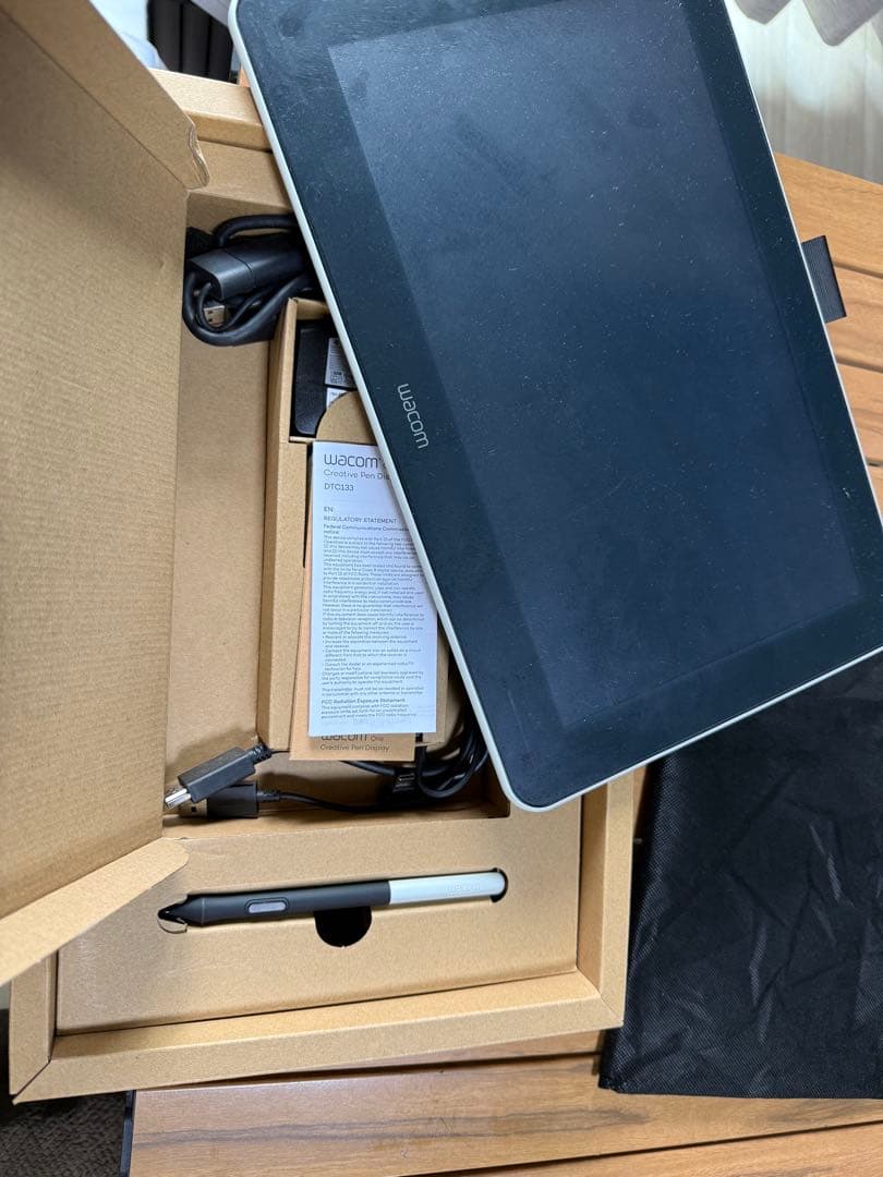 液タブ・ペンタブ WACOM One Creative Pen Display DTC133W0D