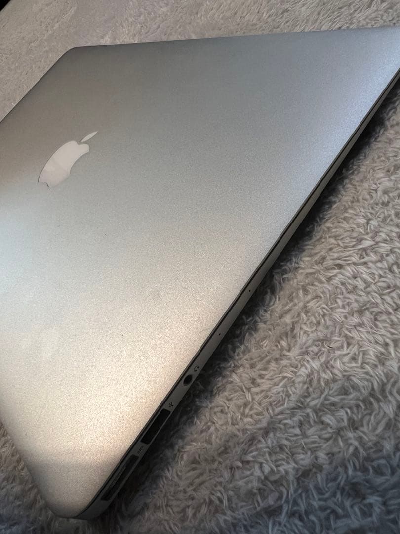 MacBook Air (13-inch, Early 2014) 本体