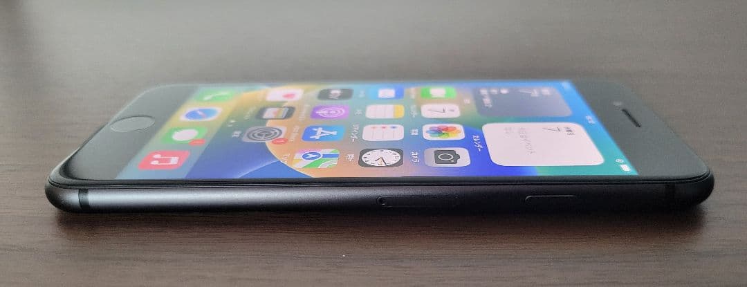 【美品】iPhone 8 64GB SIMフリー バッテリー82%