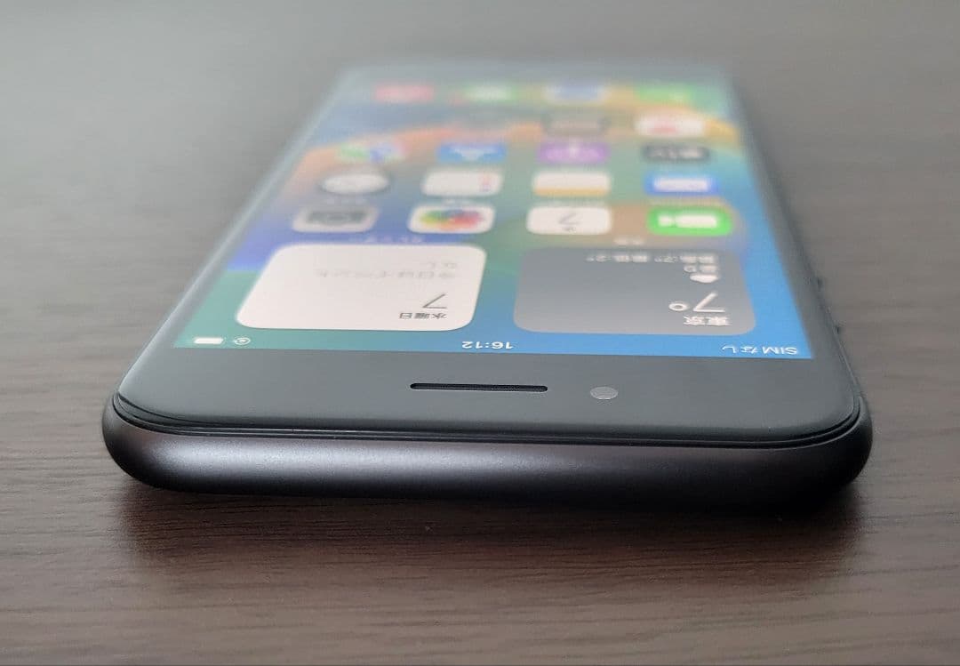 【美品】iPhone 8 64GB SIMフリー バッテリー82%