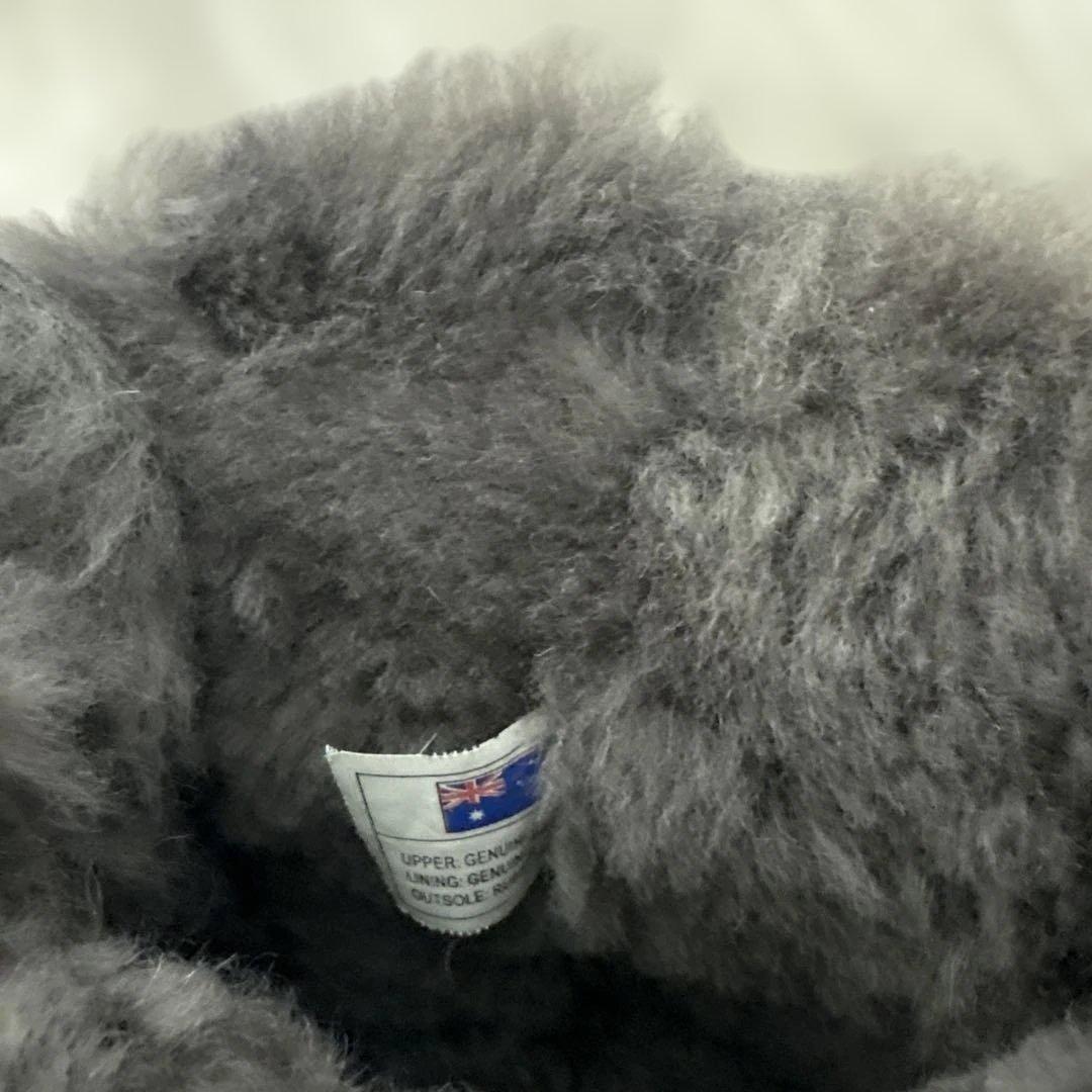 UGG グレー　リボン　ムートンブーツ　美品　24㎝　値下げ不可