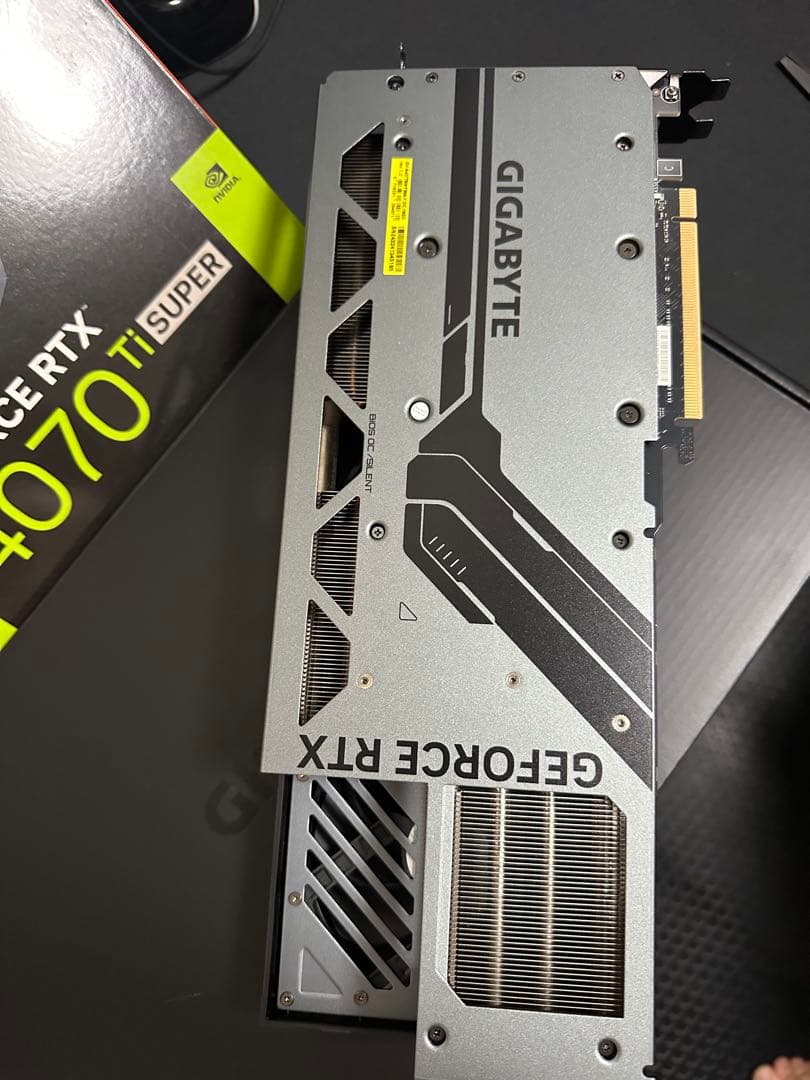 グラフィックボード・グラボ・ビデオカード GIGABYTE GEFORCE RTX 4070 Ti SUPER