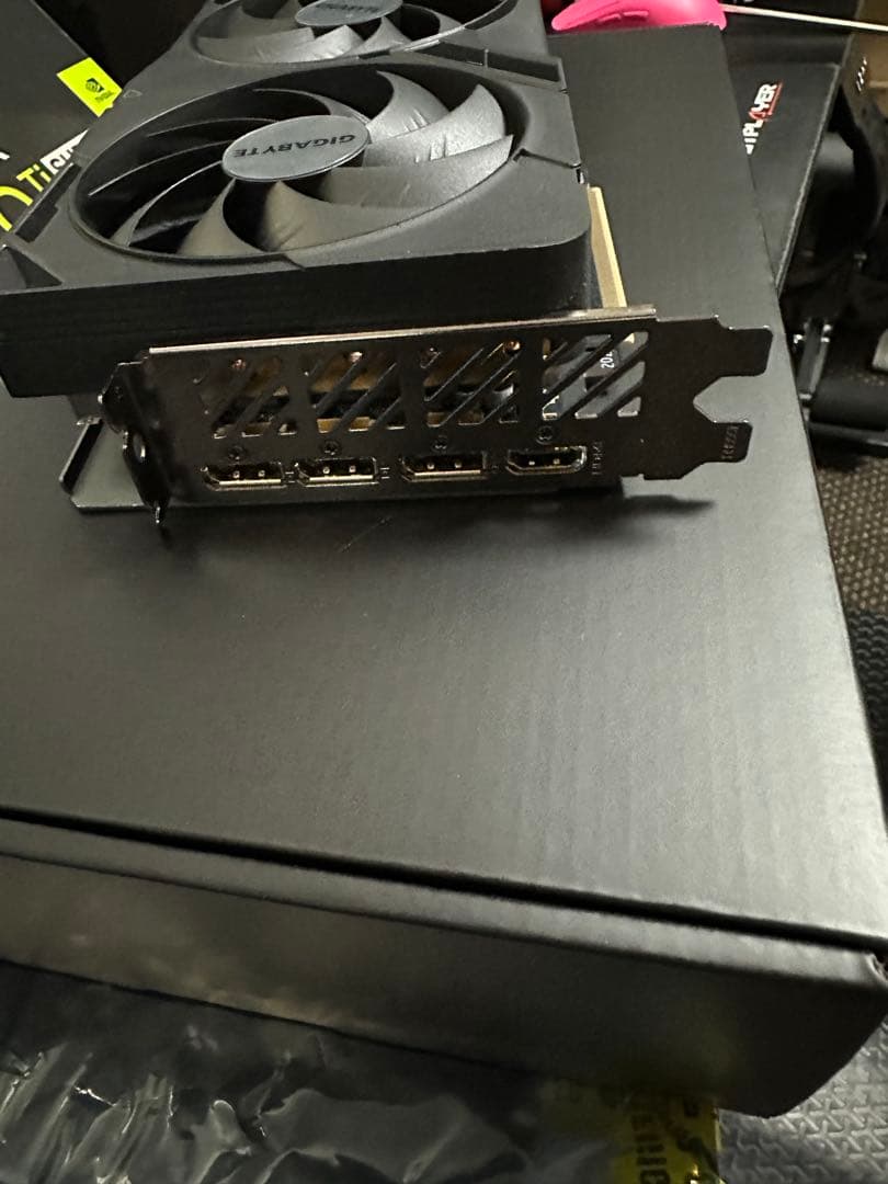 グラフィックボード・グラボ・ビデオカード GIGABYTE GEFORCE RTX 4070 Ti SUPER