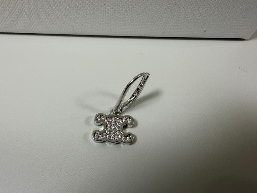 【新品未使用・現行品】CELINE ピアス(片耳)