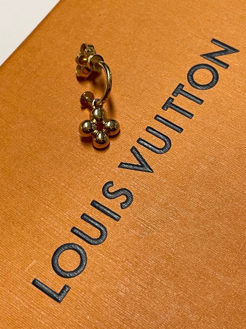 【匿名配送】LOUIS VUITTON 片耳　ピアス　❤︎