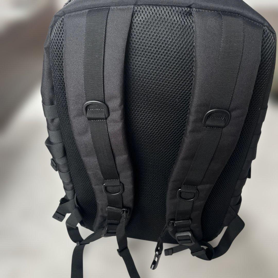 アスレタ　限定バック