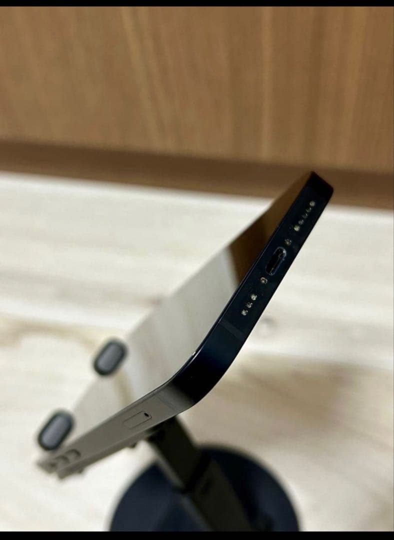 【美品】Apple iPhone 12 ブラック 64G SIMフリー