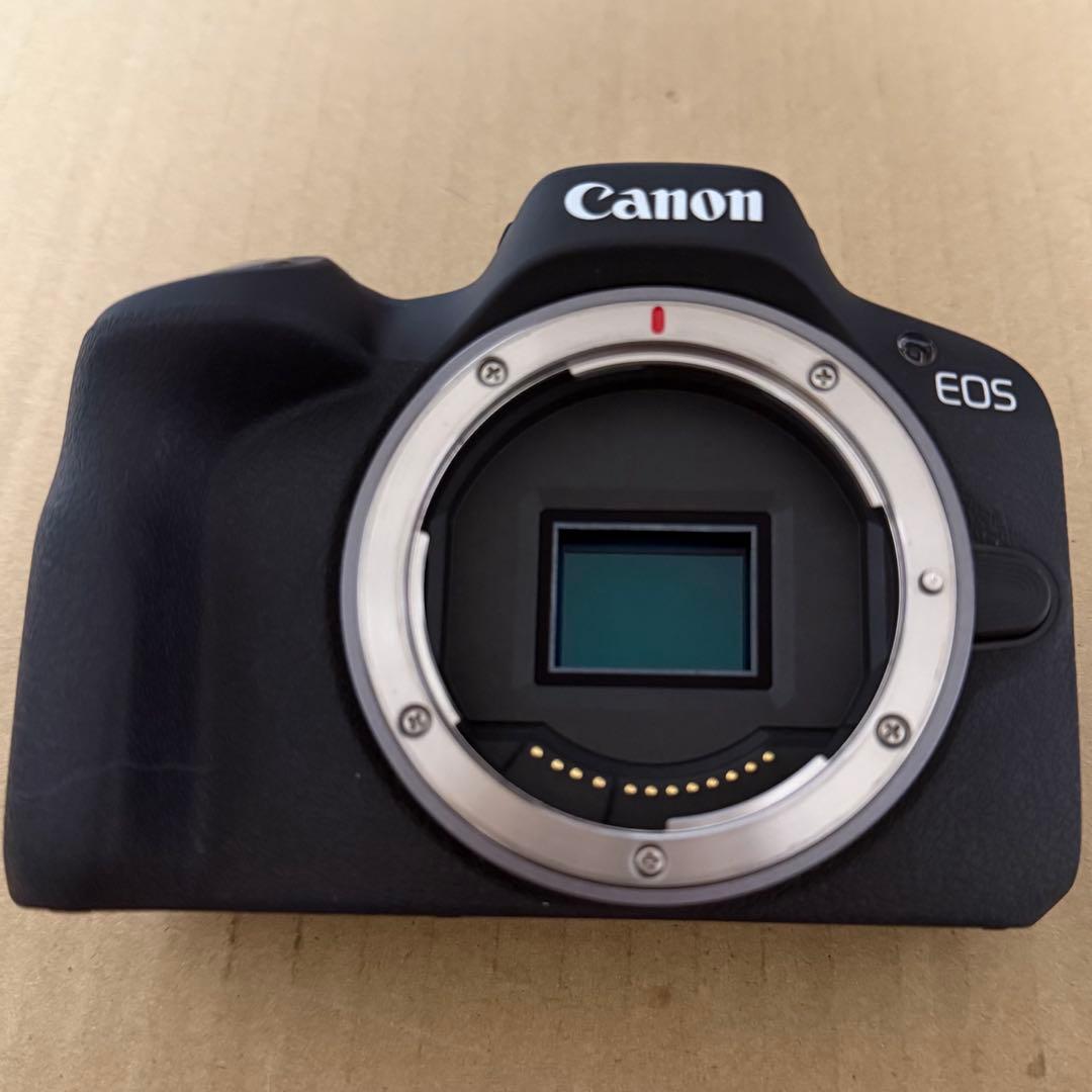 Canon EOS R50 ミラーレスカメラ RF-S 18-45mm