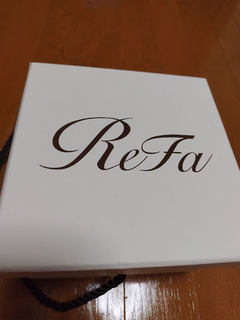 リファビューテック ヘッドスパ　ホワイト