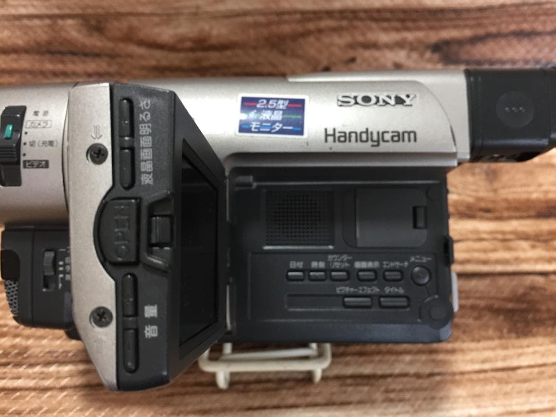 再生ダビングOK　美品　SONY　CCD-TRV80　付属品あり　Hi8