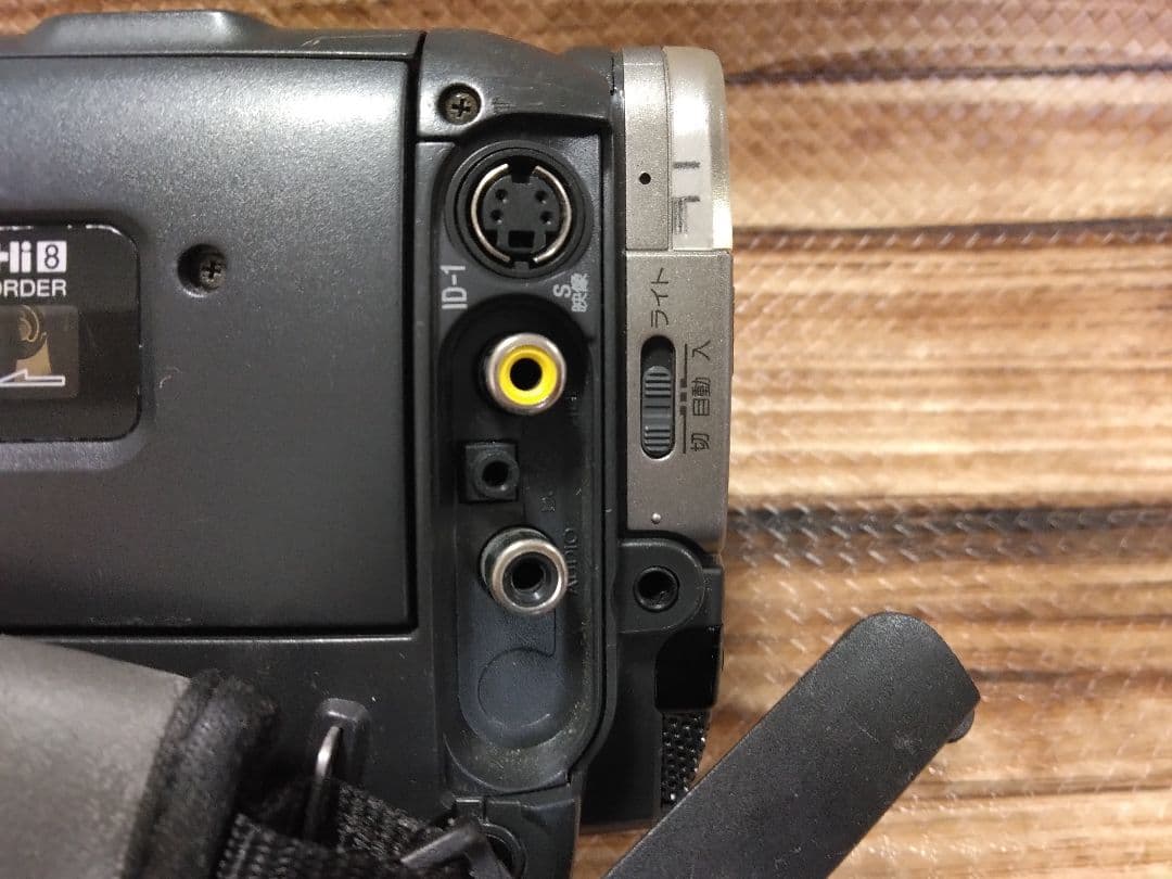 再生ダビングOK　美品　SONY　CCD-TRV80　付属品あり　Hi8