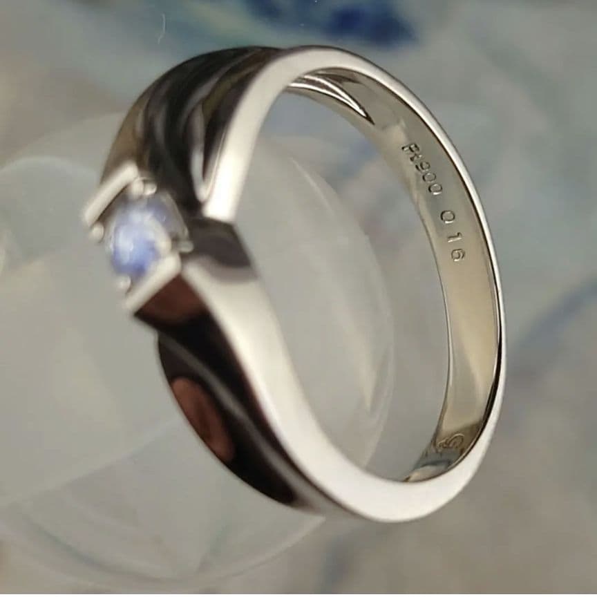 ゆきざき Ptムーンストーンリング プラチナ