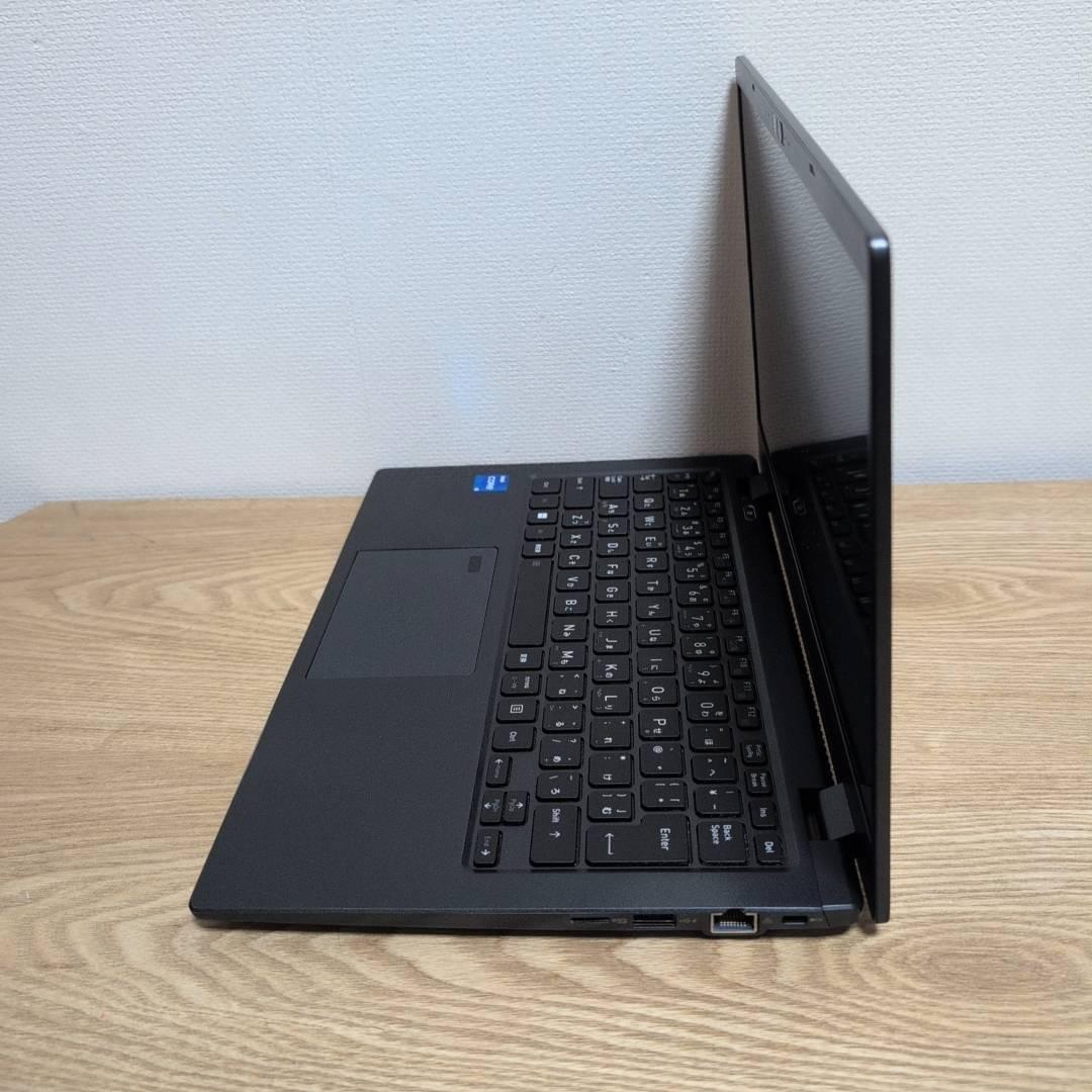 薄型 国産dynabook G83HU i5 1135G7 16GB 256GB