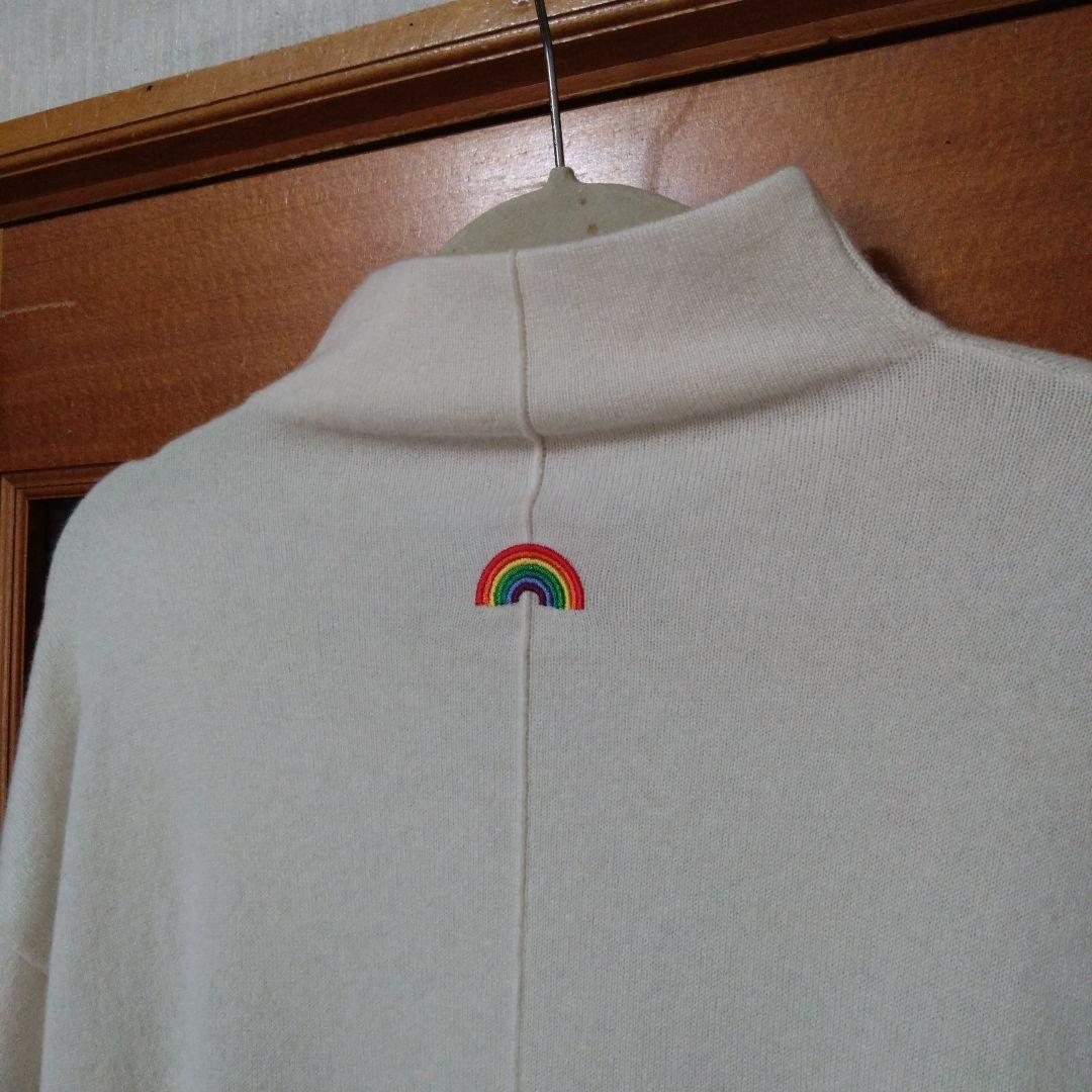 ホワイトタートルネックニットワンピース　カシミヤ100%