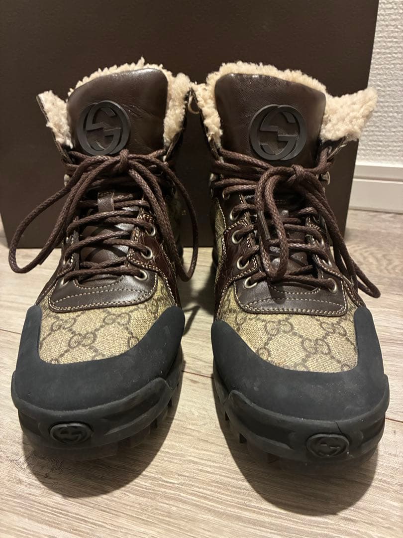 GUCCI ファー付きブーツ 7