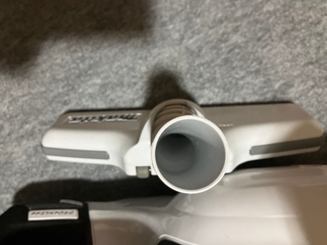 美品　Makita クリーナー CL282FDZ CW サイクロン箱、説明書付き