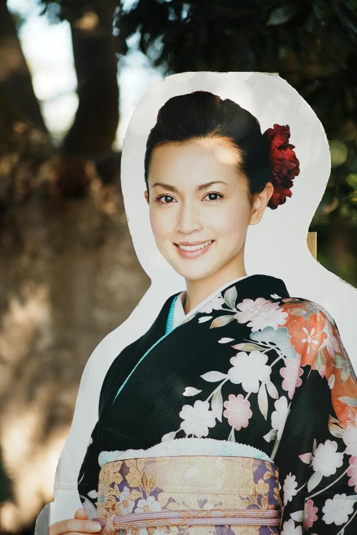 柔らかく滲む光が美しい Canon new FD 100mm F2.8 909