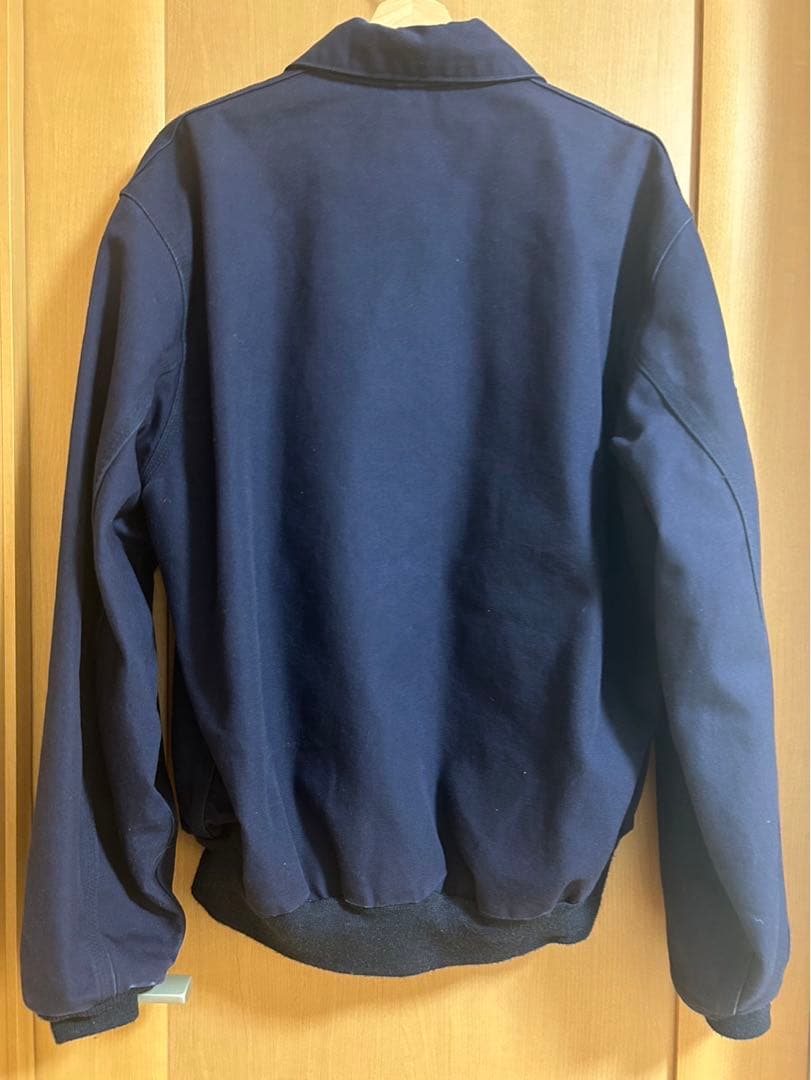 カーハート　ダックジャケット　ネイビー ロゴ刺繍