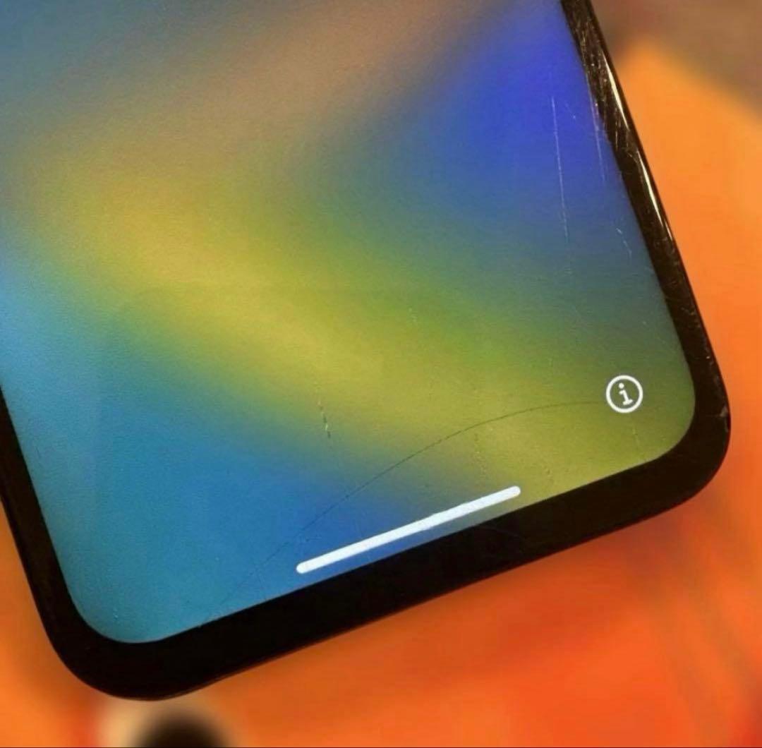 Apple iPhone X 64GB 背面割れ　SIMロックなし