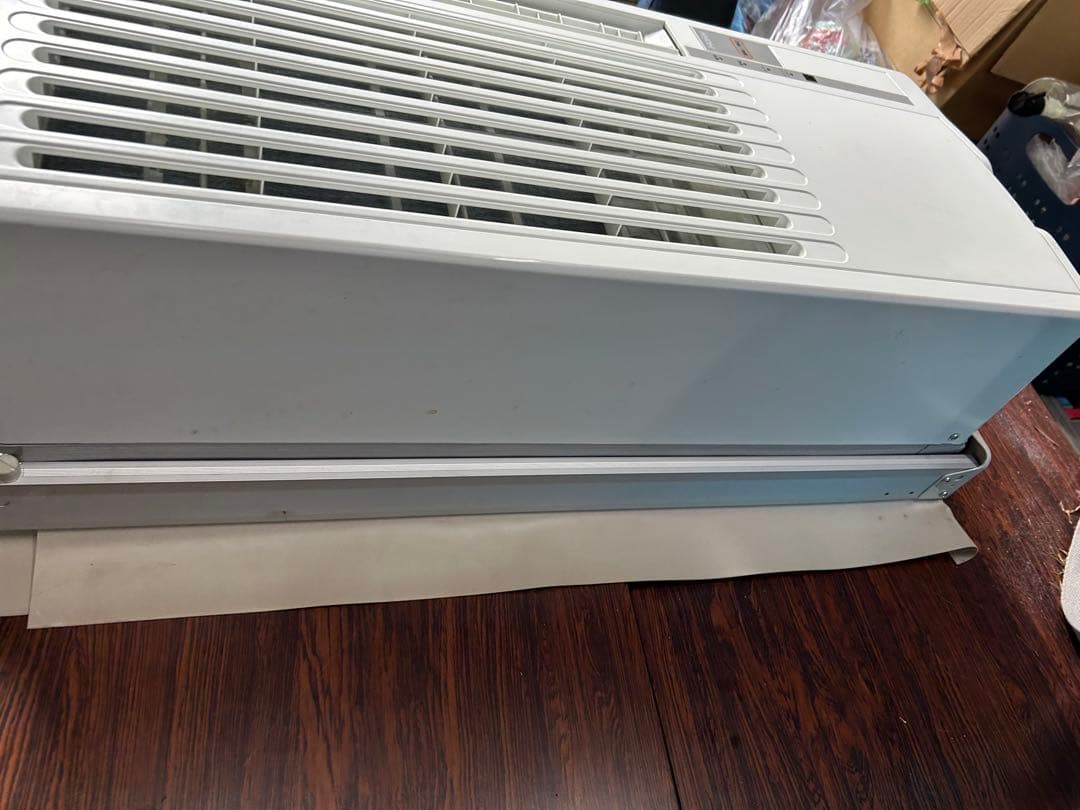 【京都市引き取り限定】2021年製　ハイアール　窓用エアコン　JA-16V