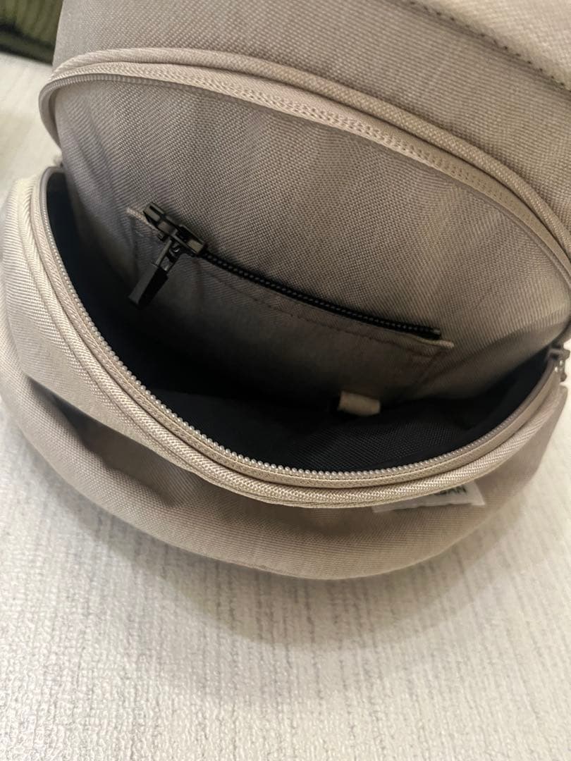 【美品】パルボンアドバンスヒップシート　アイボリー シングルショルダーベルト付き