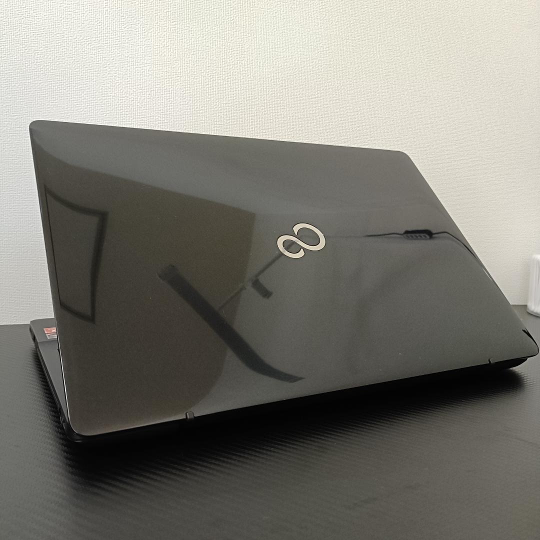 ノートPC Windows11 Ryzen7 SSD メモリ8GB 富士通 黒