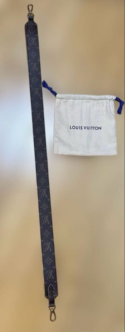 LOUIS VUITTONモノグラム LVショルダーストラップ