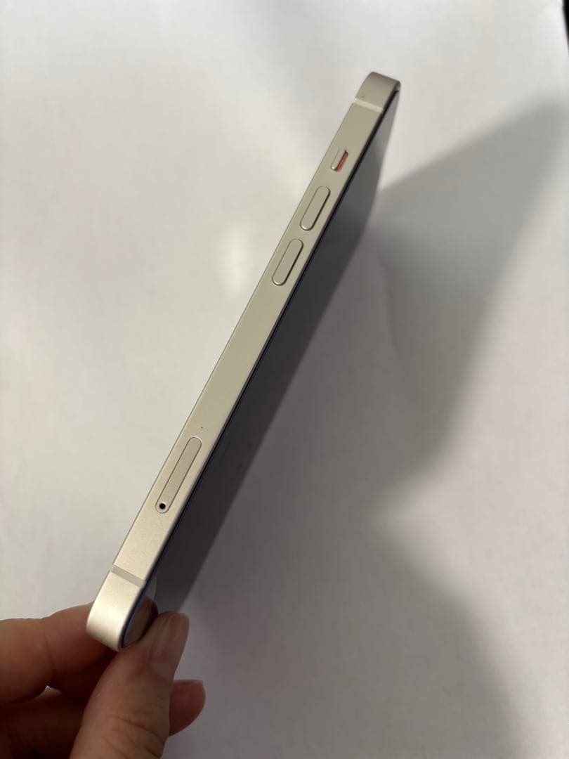 美品　iPhone14 スターライト　容量···128GB バッテリー85%