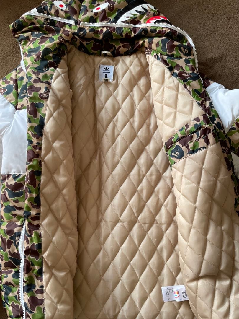 adidas APE迷彩柄 フード付きジャケット