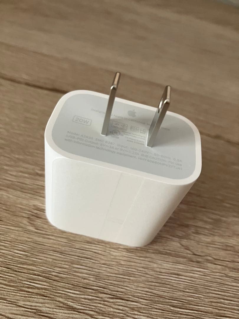 【新品未使用】iPad第10世代 シルバー 本体+豪華フルセット