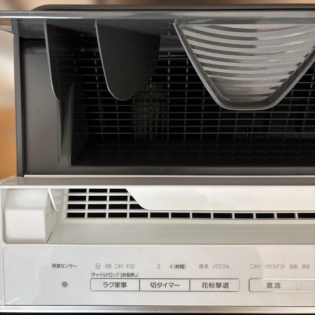 【値下中12/11まで】Panasonic加湿空気清浄機ホワイトF-VXR90