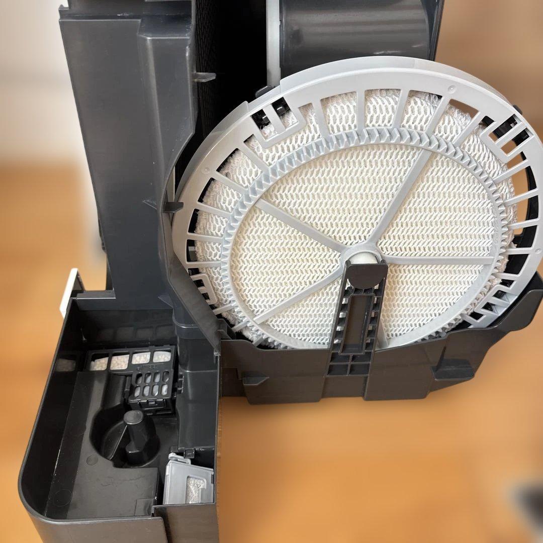 【値下中12/11まで】Panasonic加湿空気清浄機ホワイトF-VXR90